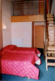 Hotel Restaurante Le Bilboquet, Internet WiFi gratuit, chambres familles (Le Puy-en-Velay, Haute-Loire, 43)